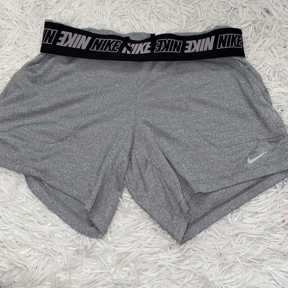 Nike | Shorts | Grey Soft Nike Shorts 